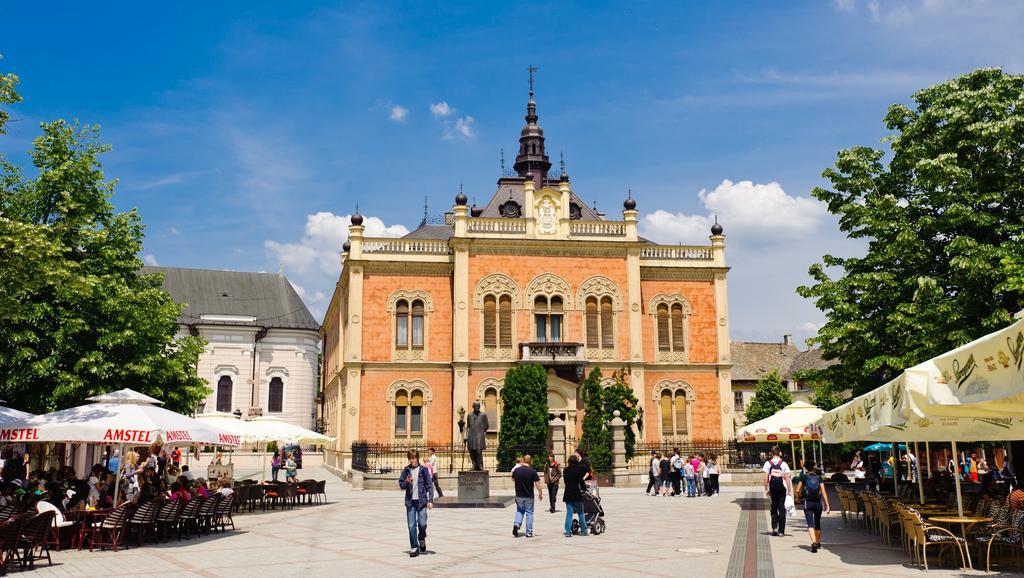 Family Top Rooms Bela Lada Sobe Novi Sad Exterior foto