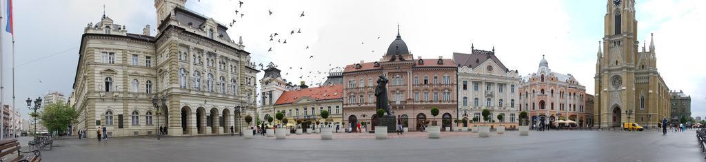 Family Top Rooms Bela Lada Sobe Novi Sad Exterior foto